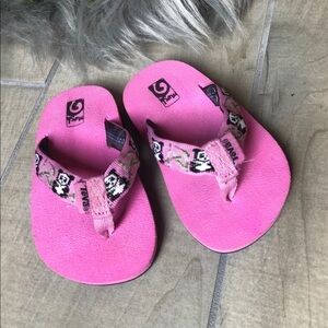 Teva pink panda toddler sandals. Size 5 baby